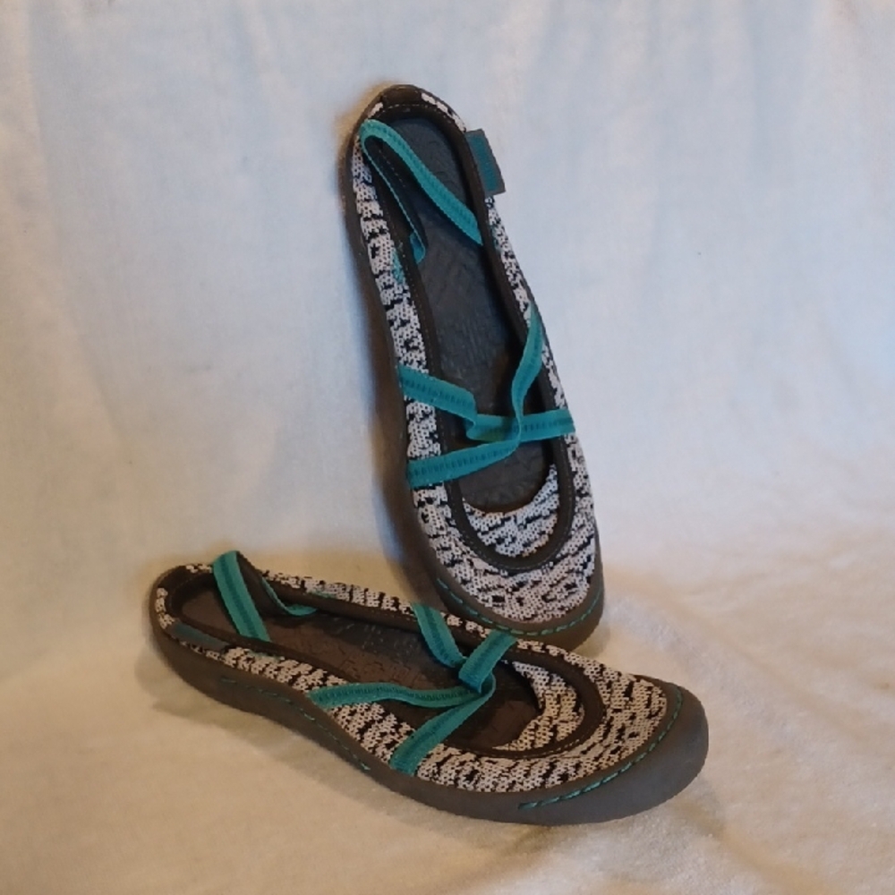 Muk Luks Women's Flats with Teal and Black Pattern Size 8